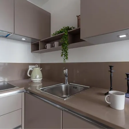 The Best Rent - Studio Close To Duomo Apartment